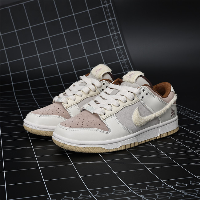 Women's Dunk Low Cream/Brown Shoes 255